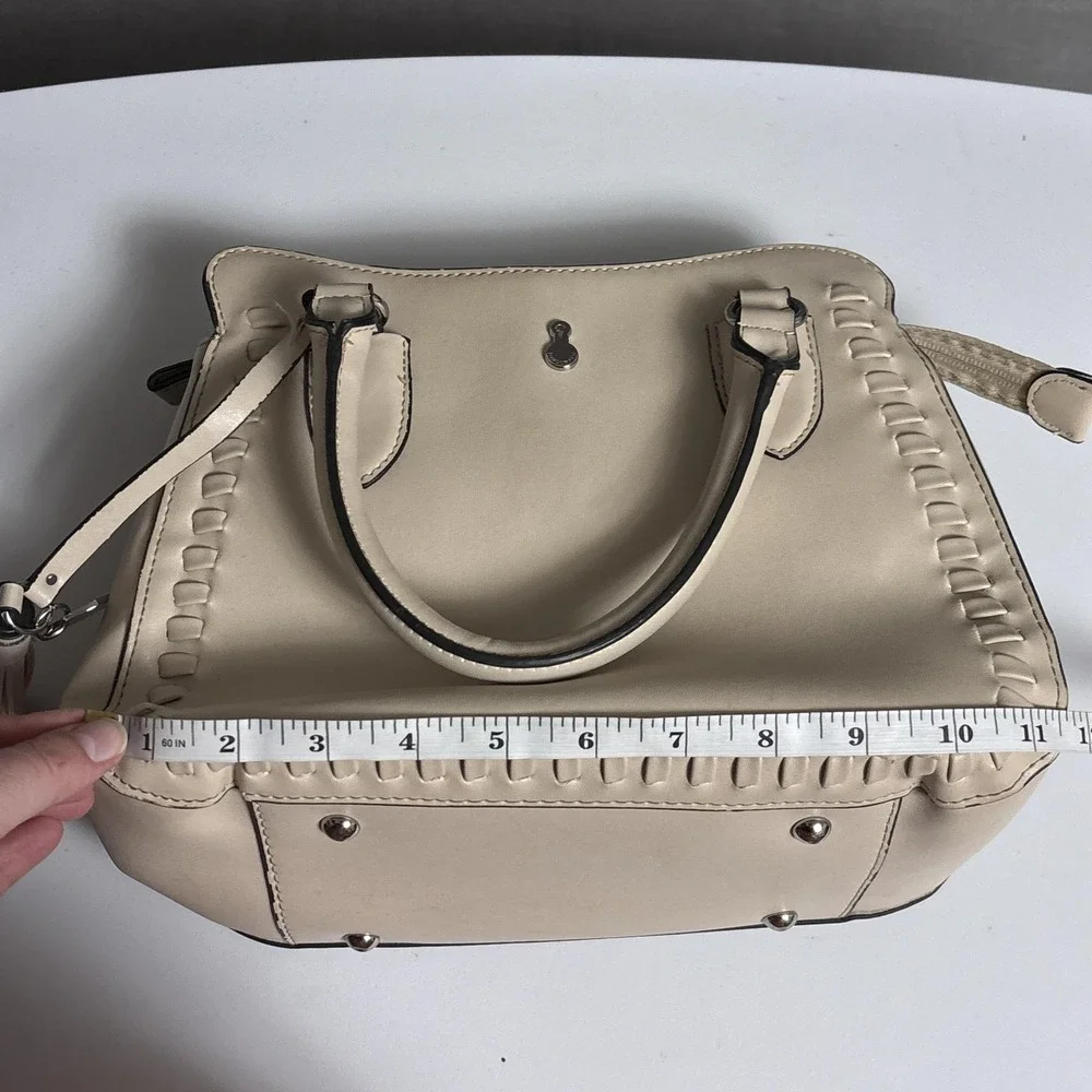 London Fog Satchel‎ Top Double Handle Bag Beige Faux Leather Tassel Purse Medium
